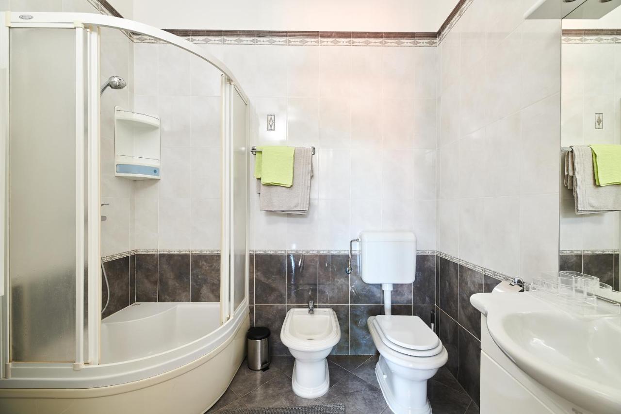 Apartment Bellavista Sea View Умаг Экстерьер фото